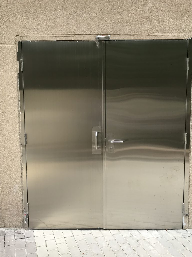 香港不鏽鋼門,Stainless steel fire door,不鏽鋼閘門,不鏽鋼防火門,不鏽鋼走火通道門,BS476標準防火門